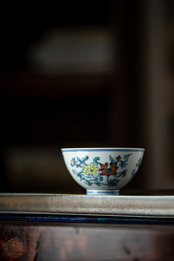 TENSI Kiln Doucai Twin-Lotus 'Chicken Heart' Cup