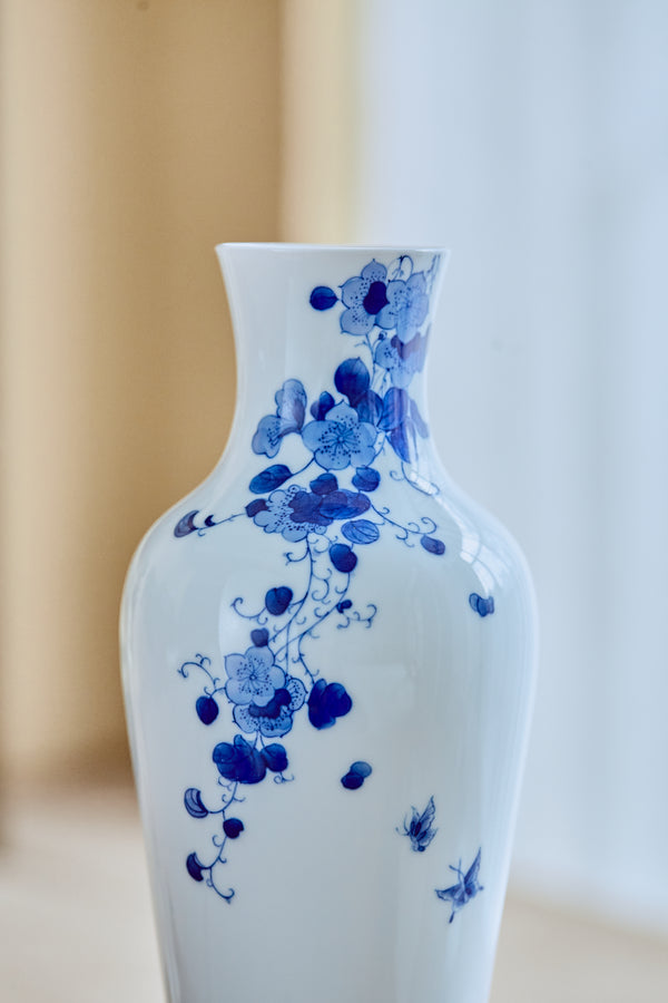 Hand Painted Cloud Wanderer Vase