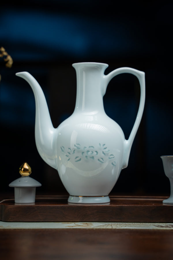 Golden Bough & Jade Leaf 11-Piece Wine Set