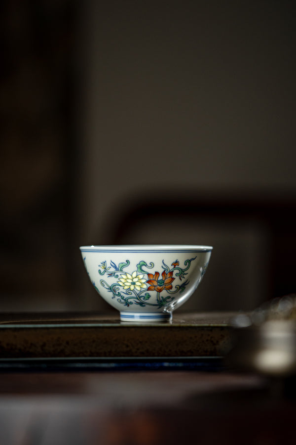 TENSI Kiln Doucai Twin-Lotus 'Chicken Heart' Cup