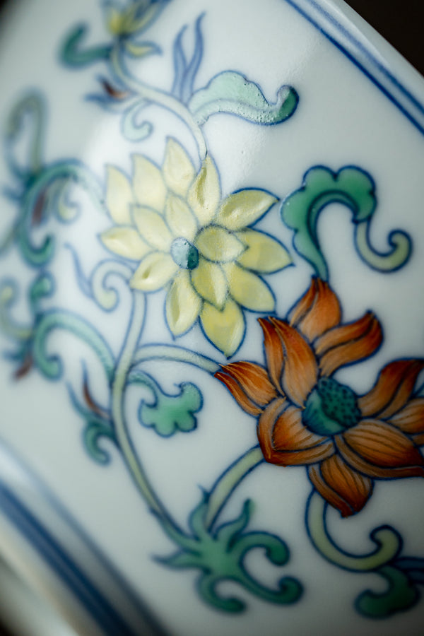 TENSI Kiln Doucai Twin-Lotus 'Chicken Heart' Cup