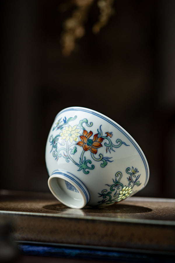 TENSI Kiln Doucai Twin-Lotus 'Chicken Heart' Cup