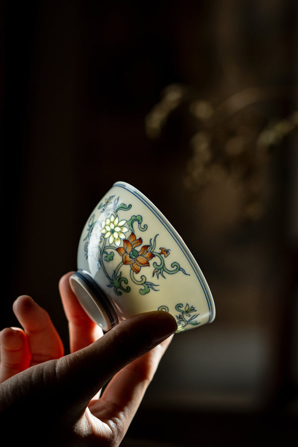 TENSI Kiln Doucai Twin-Lotus 'Chicken Heart' Cup