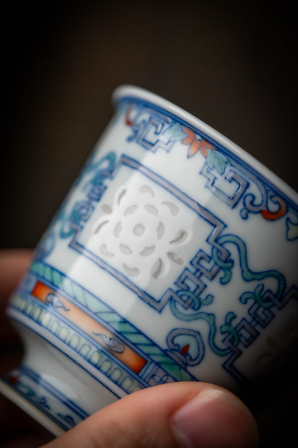 TENSI Kiln Qianlong Emperor Doucai "Orchid Palace" Goblet