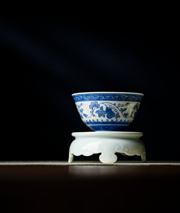 TENSI Kiln Treasure-Flower Motif Lid Rest