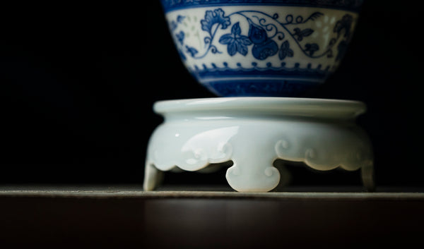 TENSI Kiln Treasure-Flower Motif Lid Rest