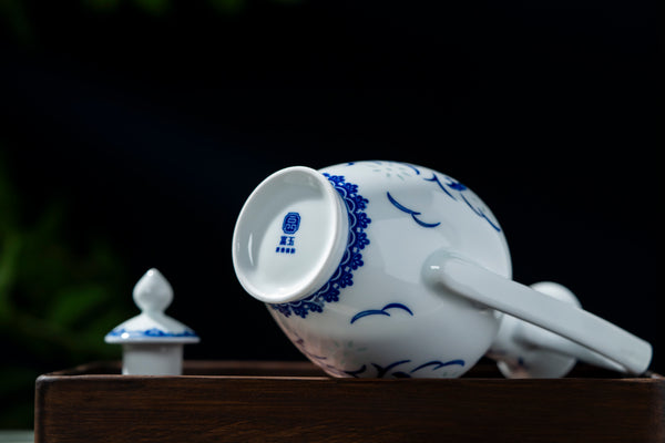 Elegant Revelry Wine Set